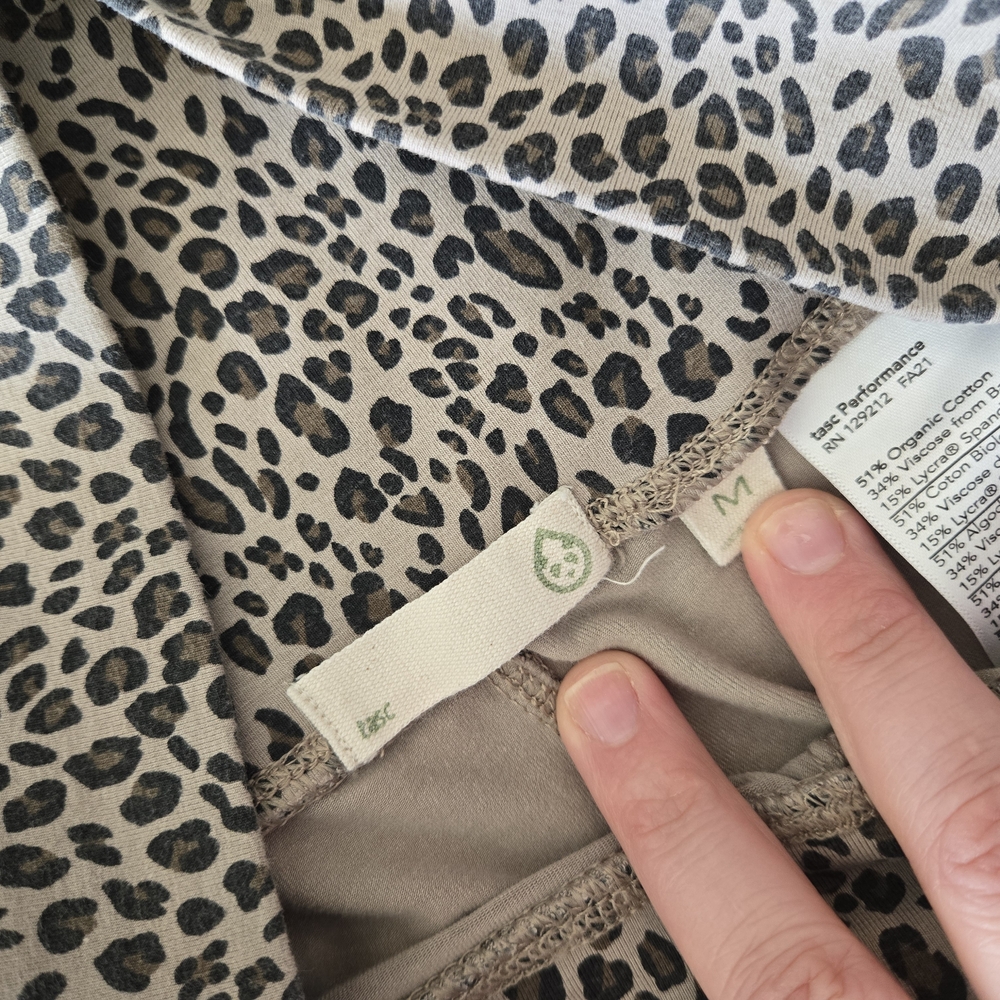 Tasc Active Cropped Leopard Performance Leggings … - image 2